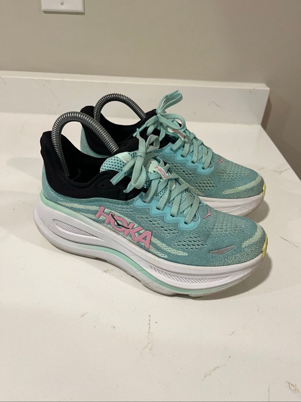 Hoka Bondi 9 Blue Spark/Mint Fluorite Size 6B